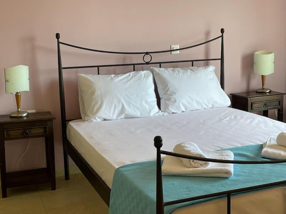 Akoumaros Breeze Villa Гитио Екстериор снимка